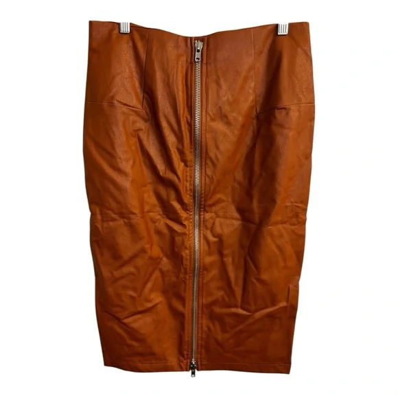 Chic Tan Pencil Skirt - Picture 4 of 4